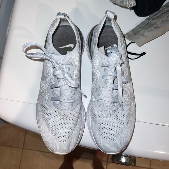 Nike FlyKnit Reacts - Picture 3 of 5